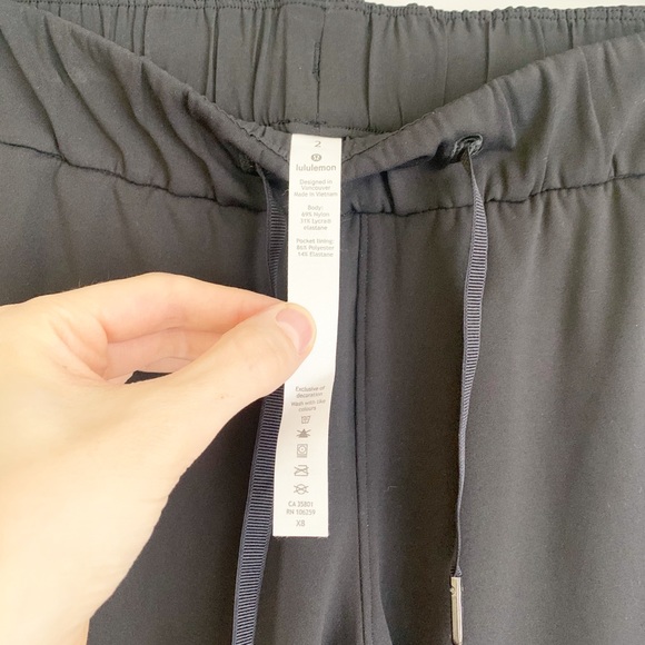 Lululemon On The Fly Black Jogger Athletic Pants - Picture 9 of 14
